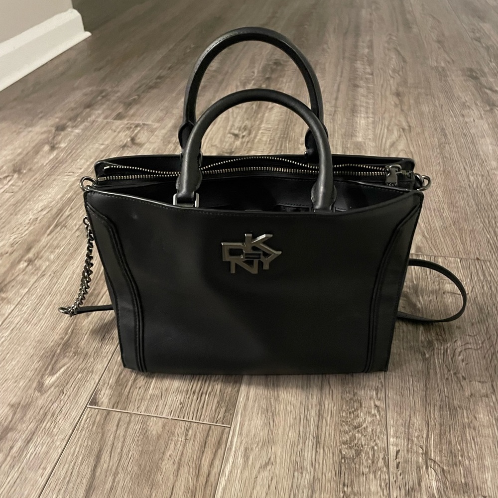 COPY - DKNY bag
